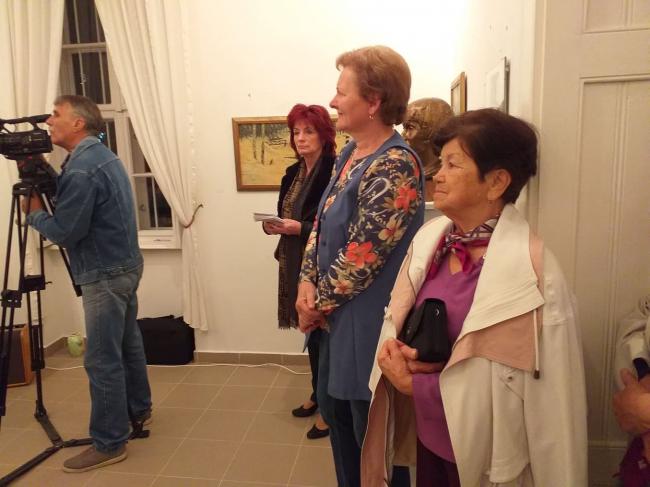 Kis Kováts Viktória VÁROSUNKNAK ADOMÁNYOZOTT festményhagyatékából rendezett kiállítása